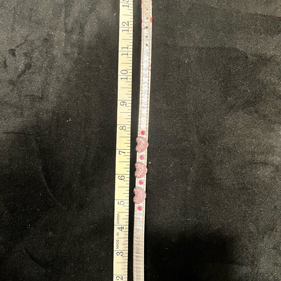 Silver with pink rhinestone hearts 14” dog collar, good condition. - Picture 6 of 8